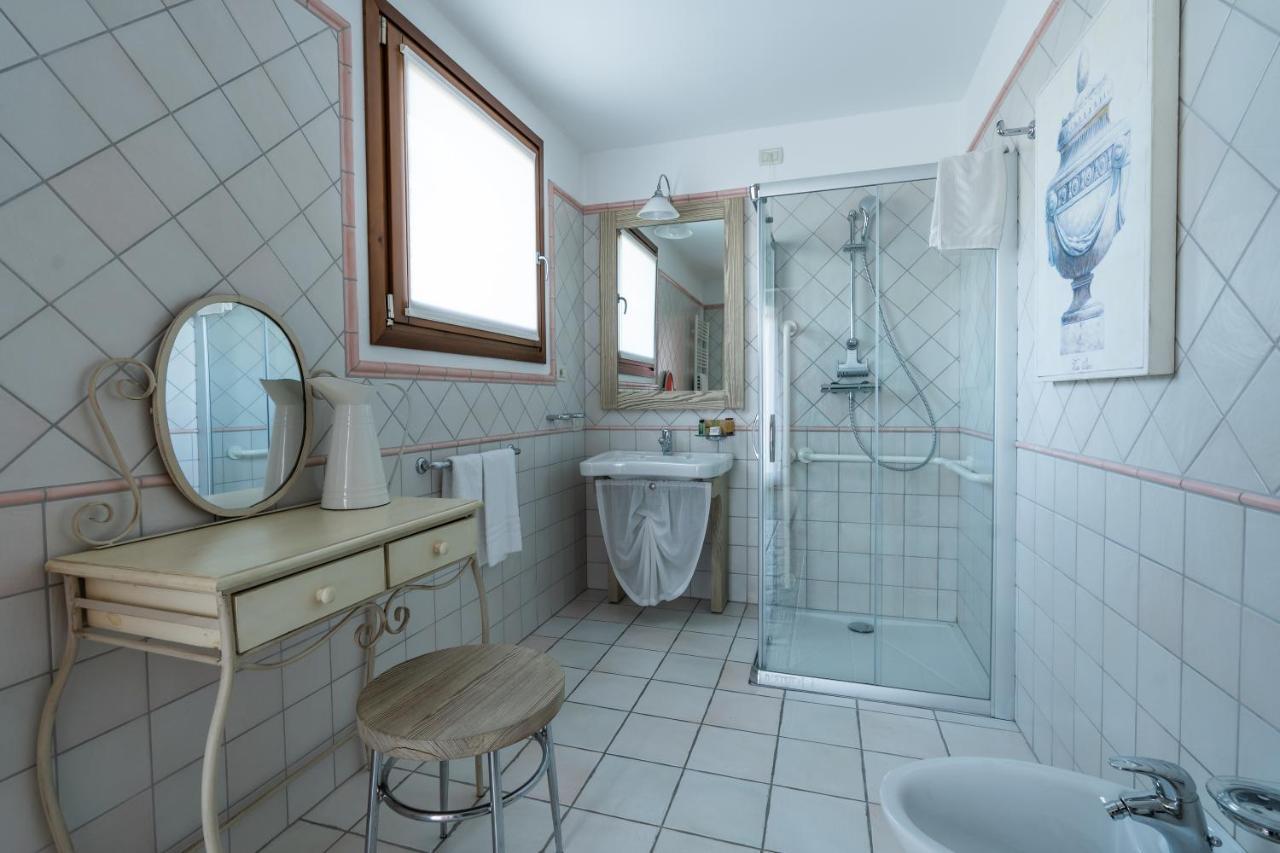 Accademia Vine Lodge Capriva del Friuli Bagian luar foto